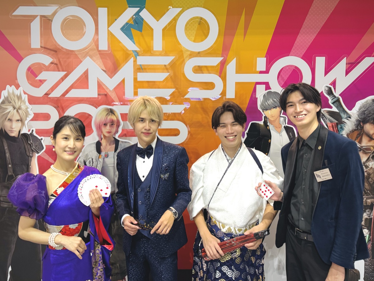 東京ゲームショウ2026 インターナショナルパーティーに出演したYOURIと出演マジシャン