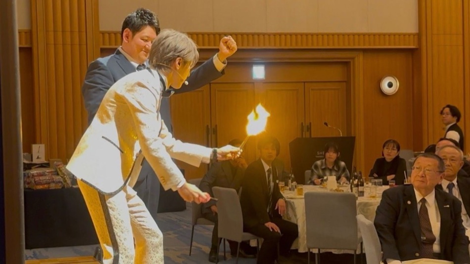 横浜の新年会でマジシャンを依頼するなら
